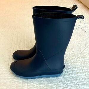 Brand New! Boys rain boots. Size 13